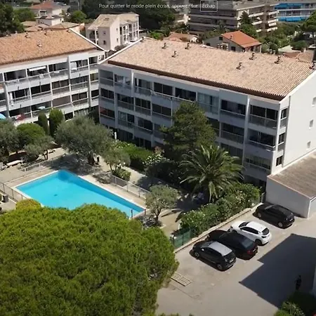 Appartement Baie De Sanary - Beau F2 Bord De Avec Piscine